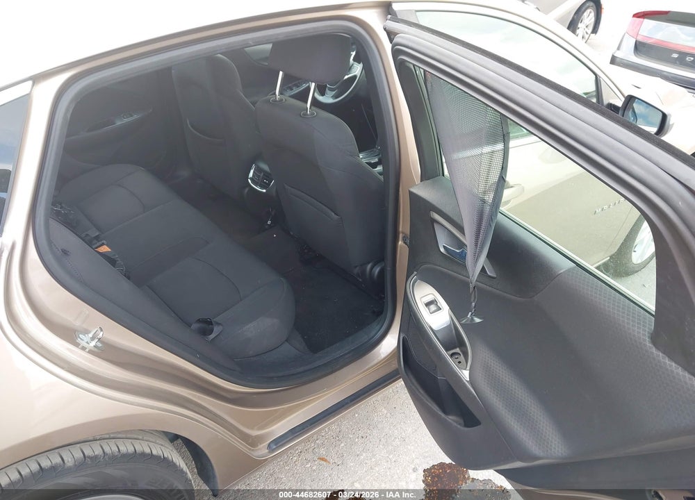 2018 CHEVROLET MALIBU LT VIN: 1G1ZD5STXJF143545
