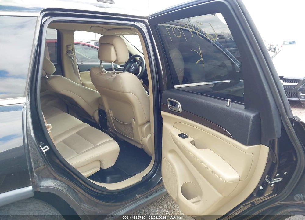 2015 JEEP GRAND CHEROKEE LAREDO VIN: 1C4RJEAG5FC634909