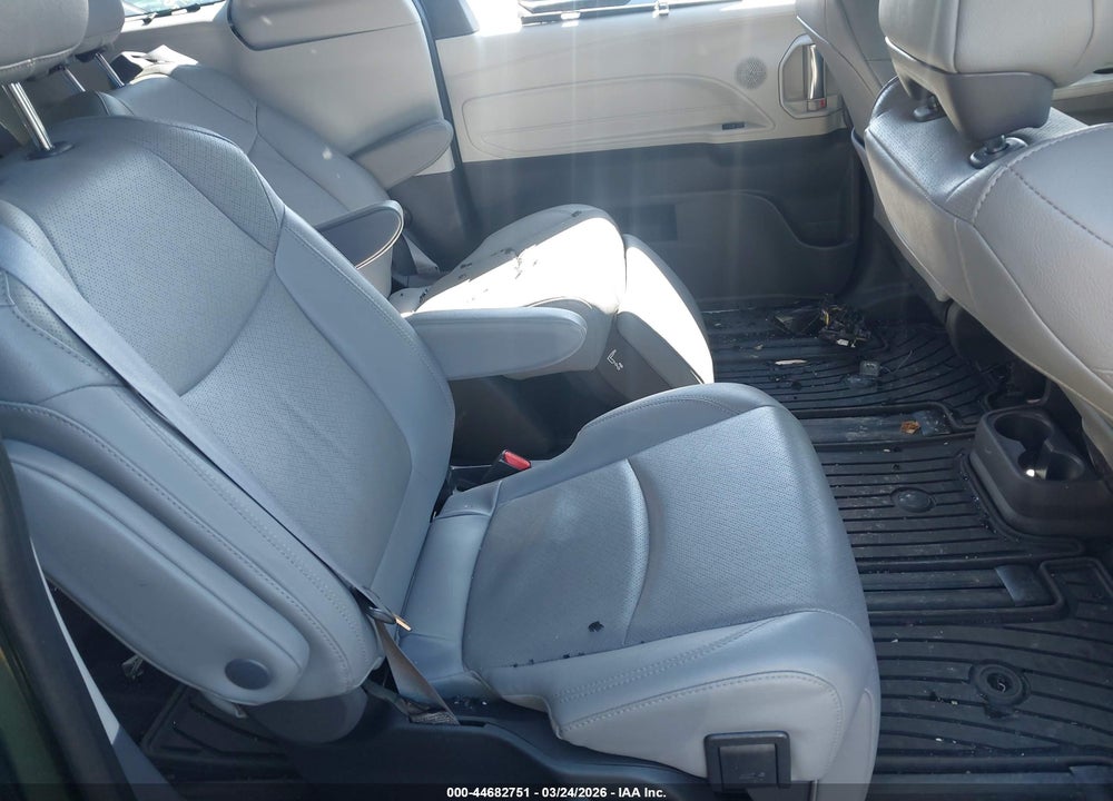 2022 TOYOTA SIENNA LIMITED VIN: 5TDZSKFC0NS067815