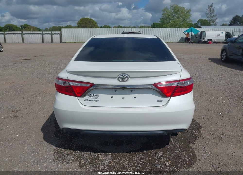 2016 TOYOTA CAMRY SE VIN: 4T1BF1FKXGU153487