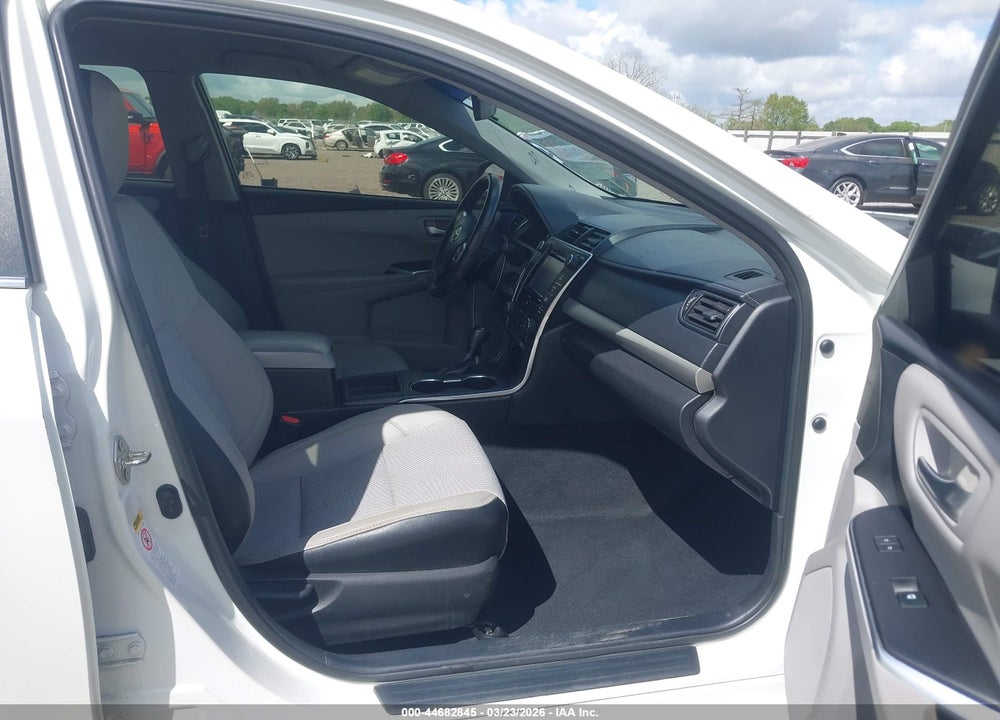2016 TOYOTA CAMRY SE VIN: 4T1BF1FKXGU153487