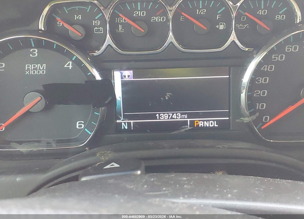 2018 CHEVROLET SUBURBAN LT VIN: 1GNSCHKC6JR339355