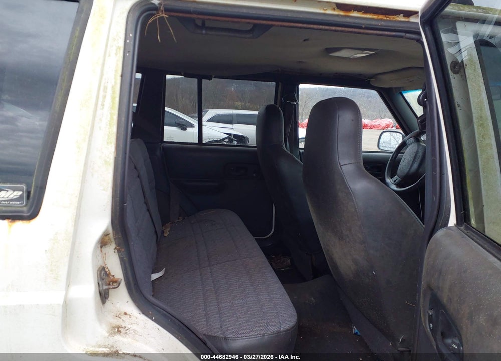 2000 JEEP CHEROKEE SPORT VIN: 1J4FF48S6YL210984
