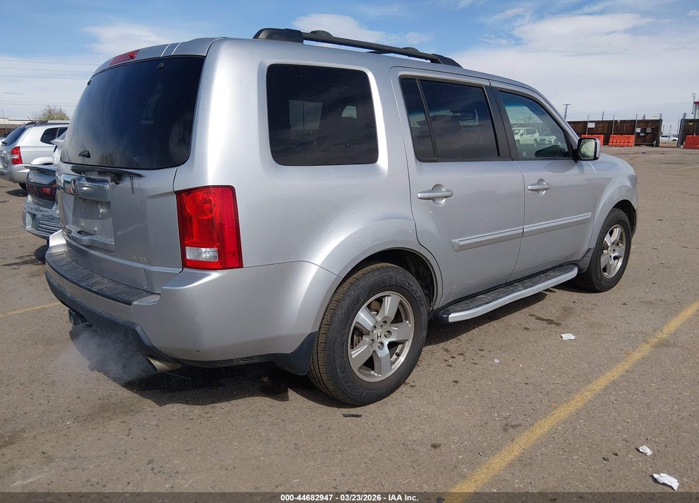 2010 HONDA PILOT EX-L VIN: 5FNYF4H67AB005149