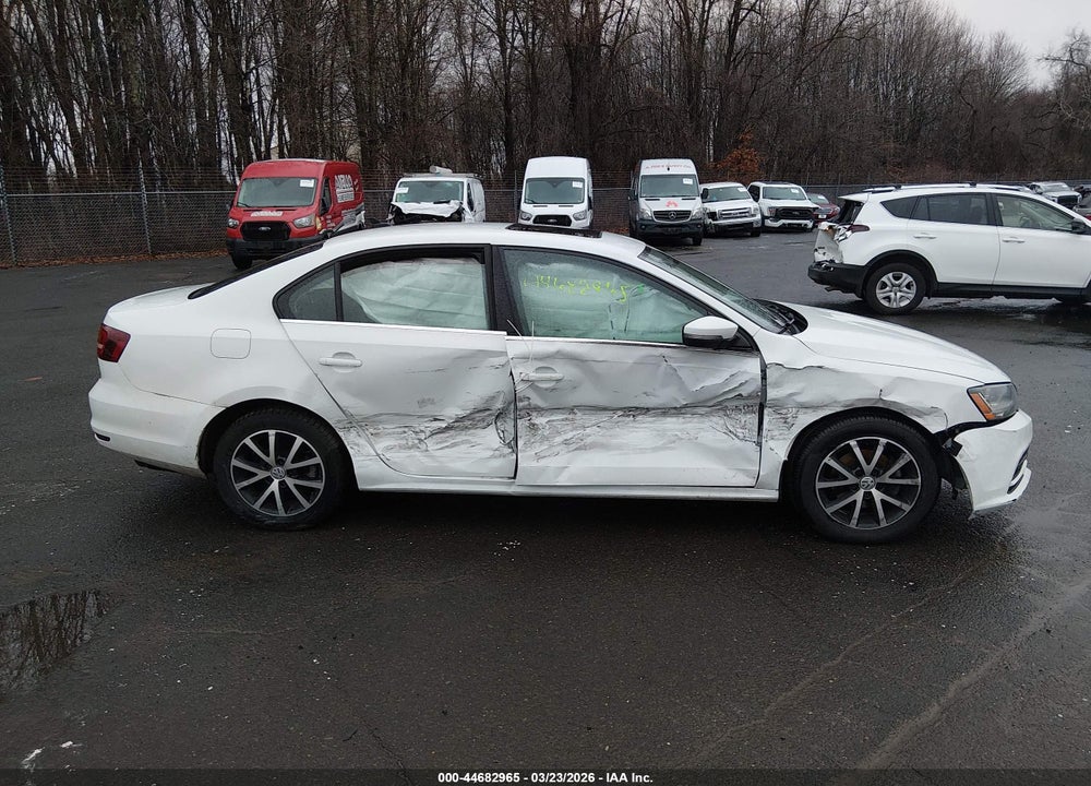 2017 VOLKSWAGEN JETTA 1.4T SE VIN: 3VWDB7AJ0HM402909