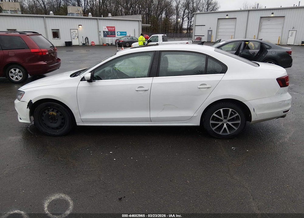 2017 VOLKSWAGEN JETTA 1.4T SE VIN: 3VWDB7AJ0HM402909