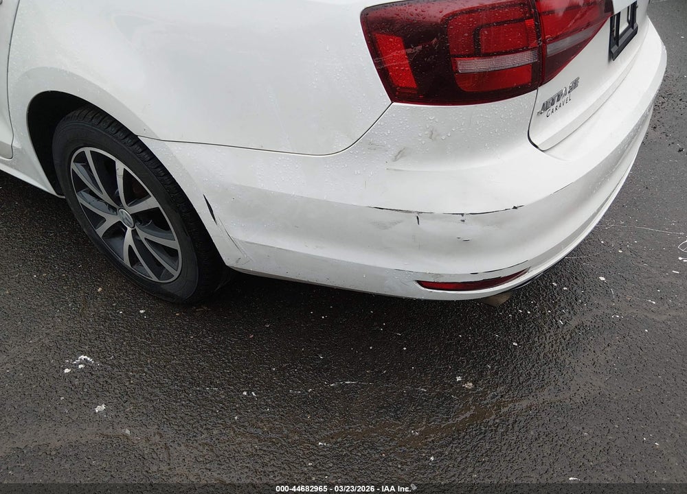2017 VOLKSWAGEN JETTA 1.4T SE VIN: 3VWDB7AJ0HM402909