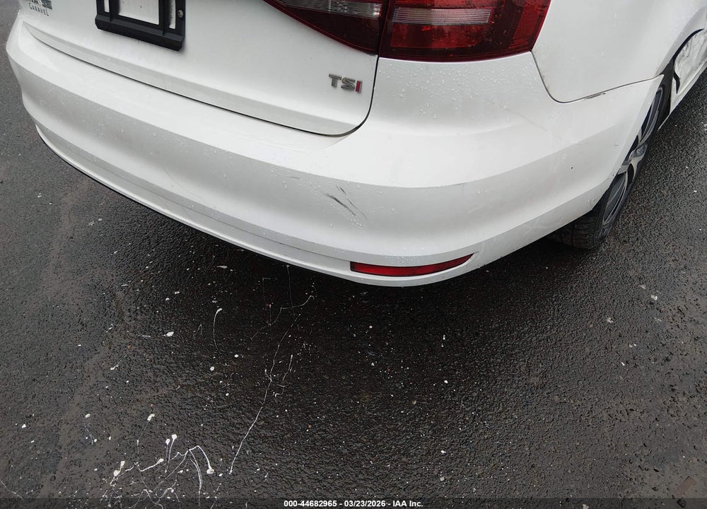 2017 VOLKSWAGEN JETTA 1.4T SE VIN: 3VWDB7AJ0HM402909