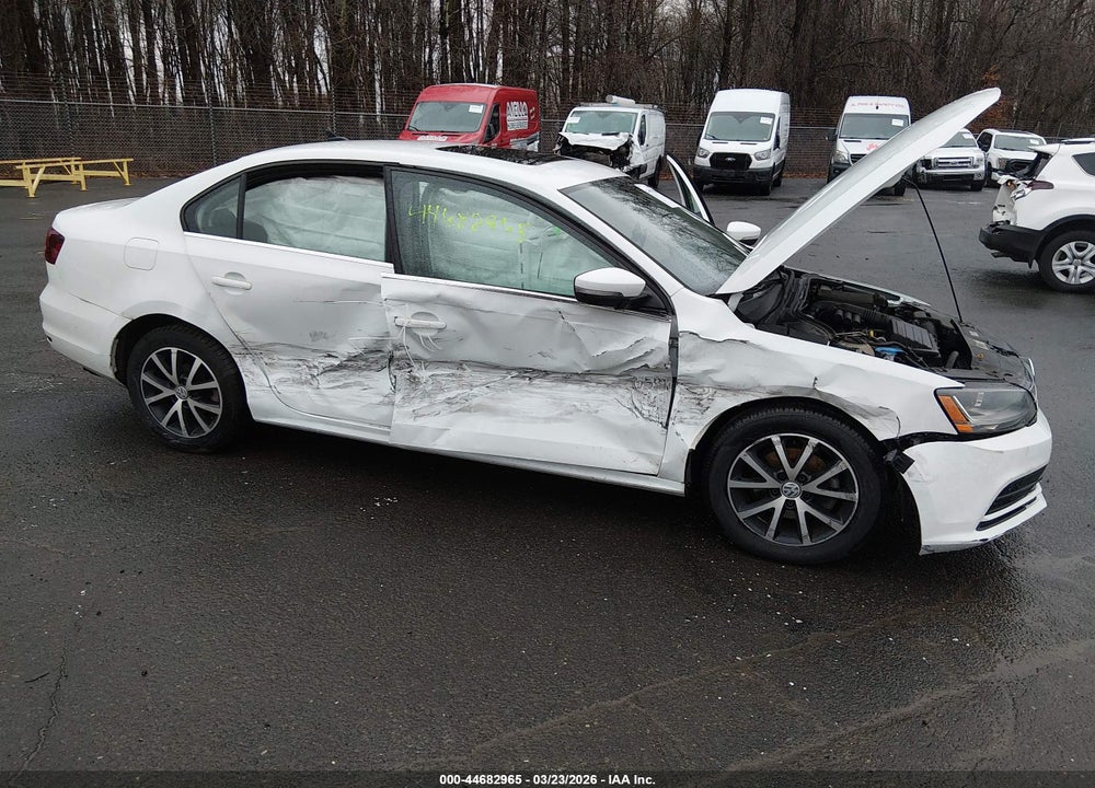 2017 VOLKSWAGEN JETTA 1.4T SE VIN: 3VWDB7AJ0HM402909