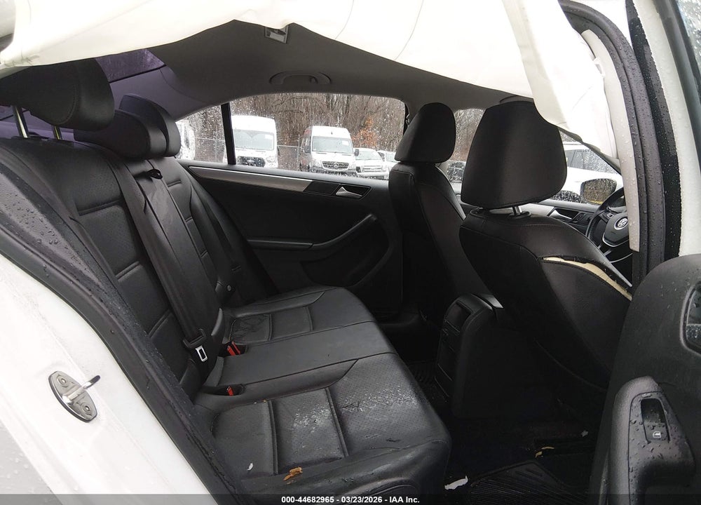 2017 VOLKSWAGEN JETTA 1.4T SE VIN: 3VWDB7AJ0HM402909