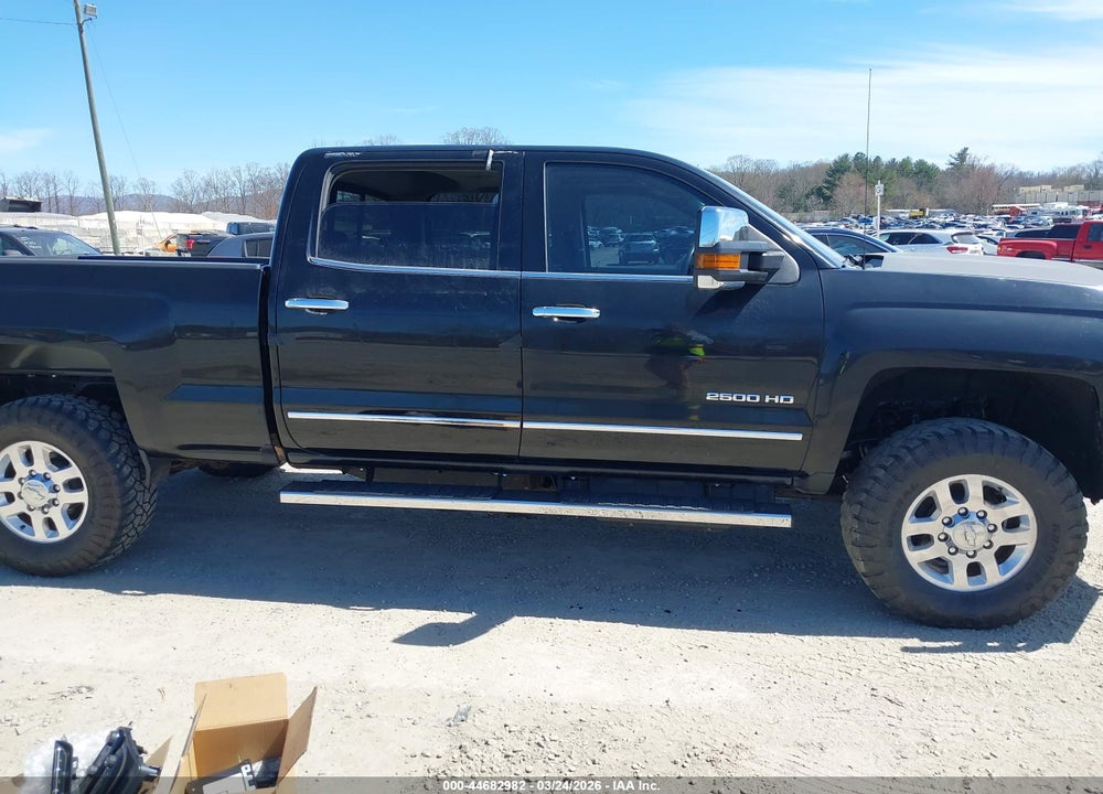 2018 CHEVROLET SILVERADO 2500HD LTZ VIN: 1GC1KWEY1JF125040