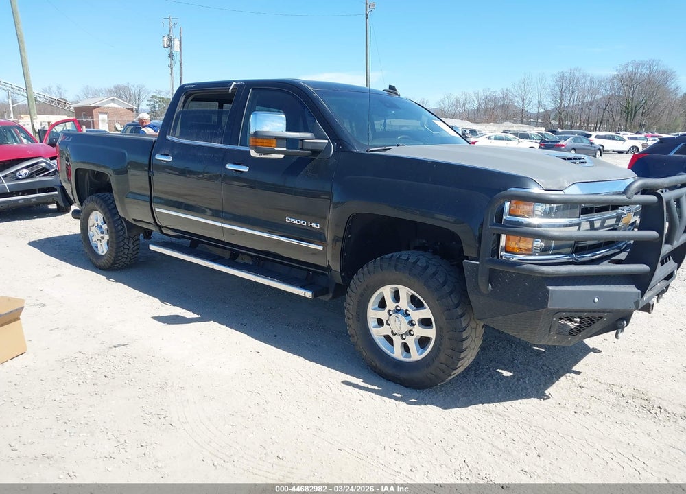2018 CHEVROLET SILVERADO 2500HD LTZ VIN: 1GC1KWEY1JF125040