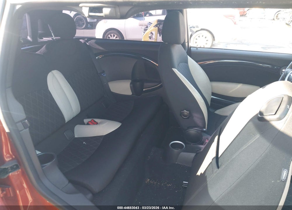 2012 MINI COOPER S CLUBMAN VIN: WMWZG3C53CTY39099
