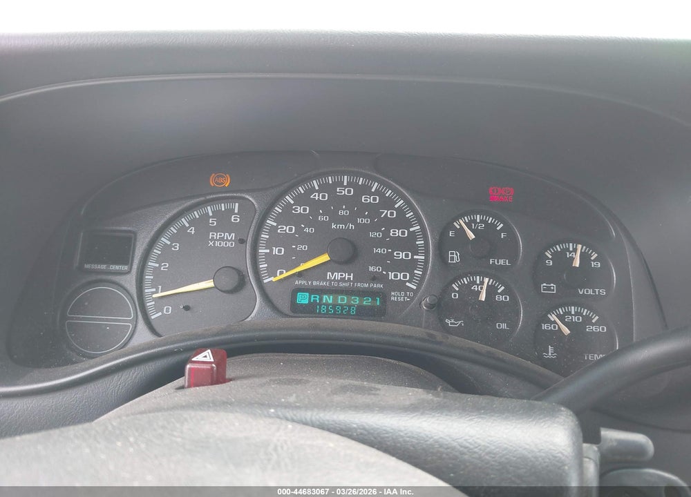 2001 CHEVROLET SUBURBAN 1500 LT VIN: 1GNFK16T71J124877