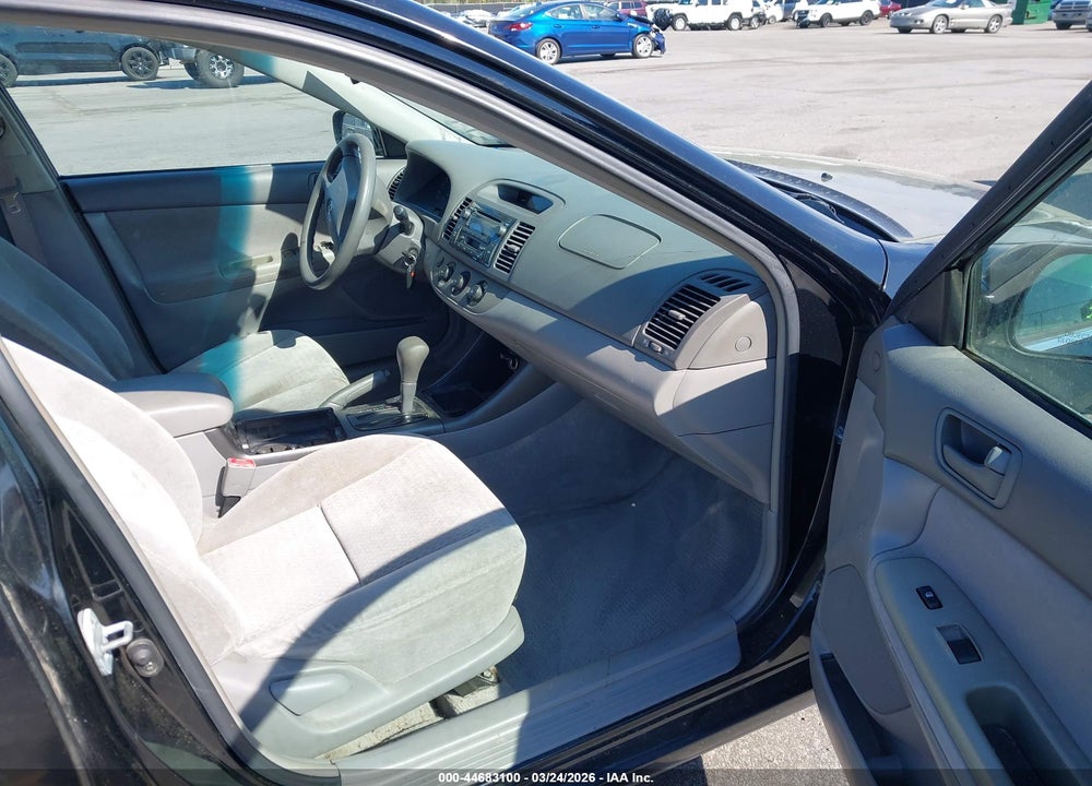 2002 TOYOTA CAMRY LE VIN: 4T1BE32K72U010526