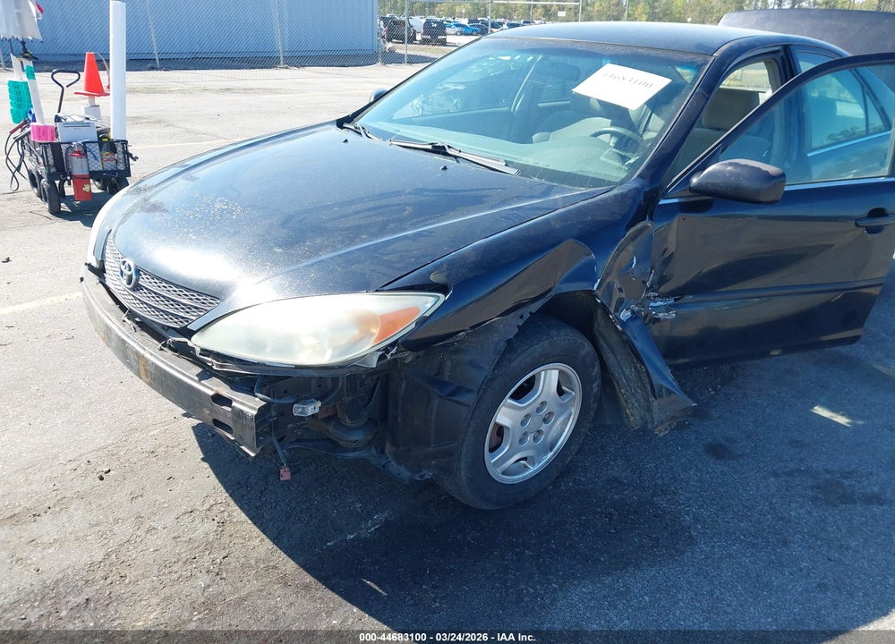 2002 TOYOTA CAMRY LE VIN: 4T1BE32K72U010526