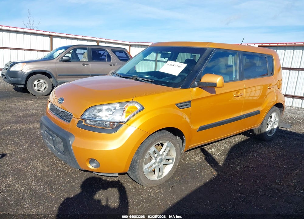 2011 KIA SOUL + VIN: KNDJT2A29B7309743
