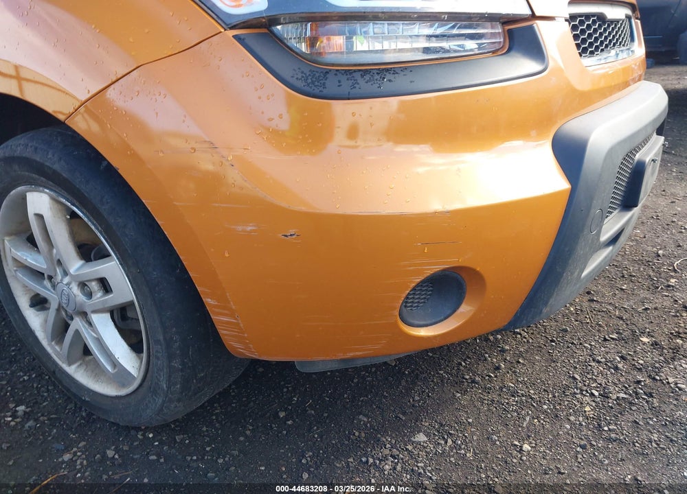 2011 KIA SOUL + VIN: KNDJT2A29B7309743