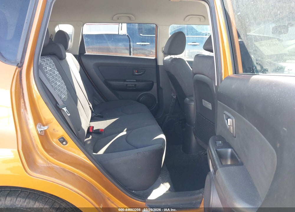 2011 KIA SOUL + VIN: KNDJT2A29B7309743