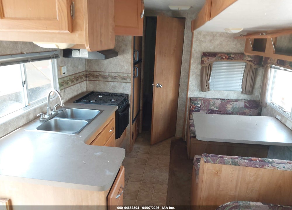 2006 COACHMEN CASCADE SERIES M-26R VIN: 1TC2B064461502952