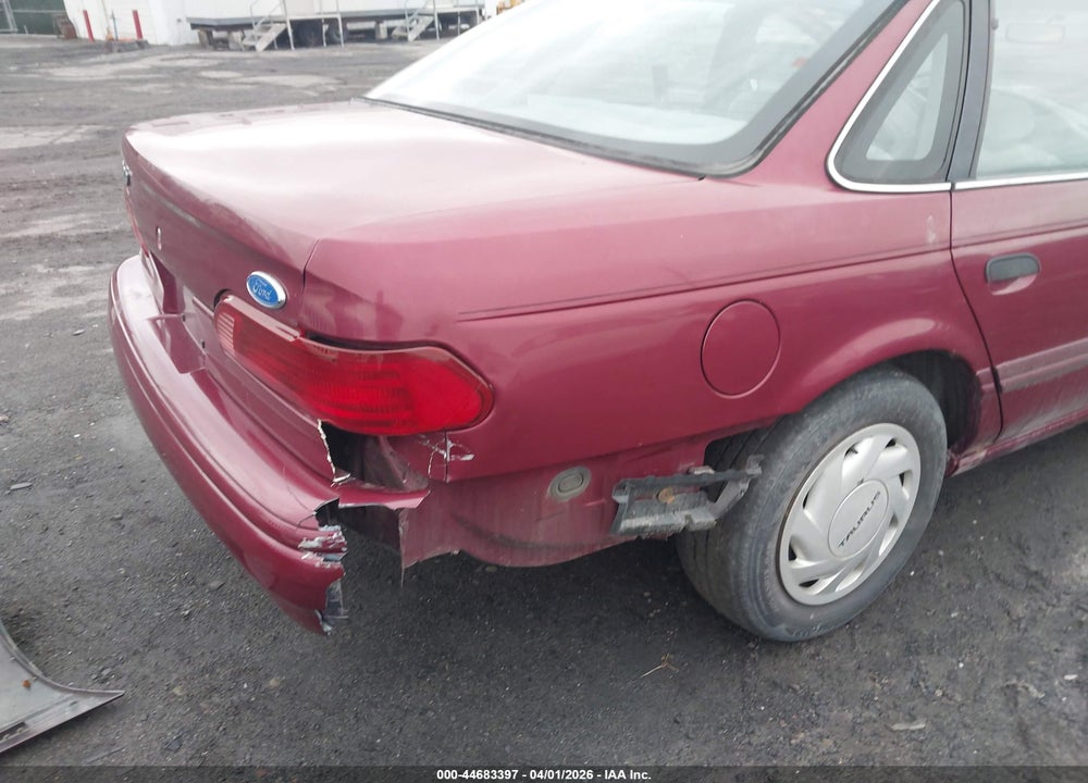 1993 FORD TAURUS GL VIN: 1FALP52U4PA272356