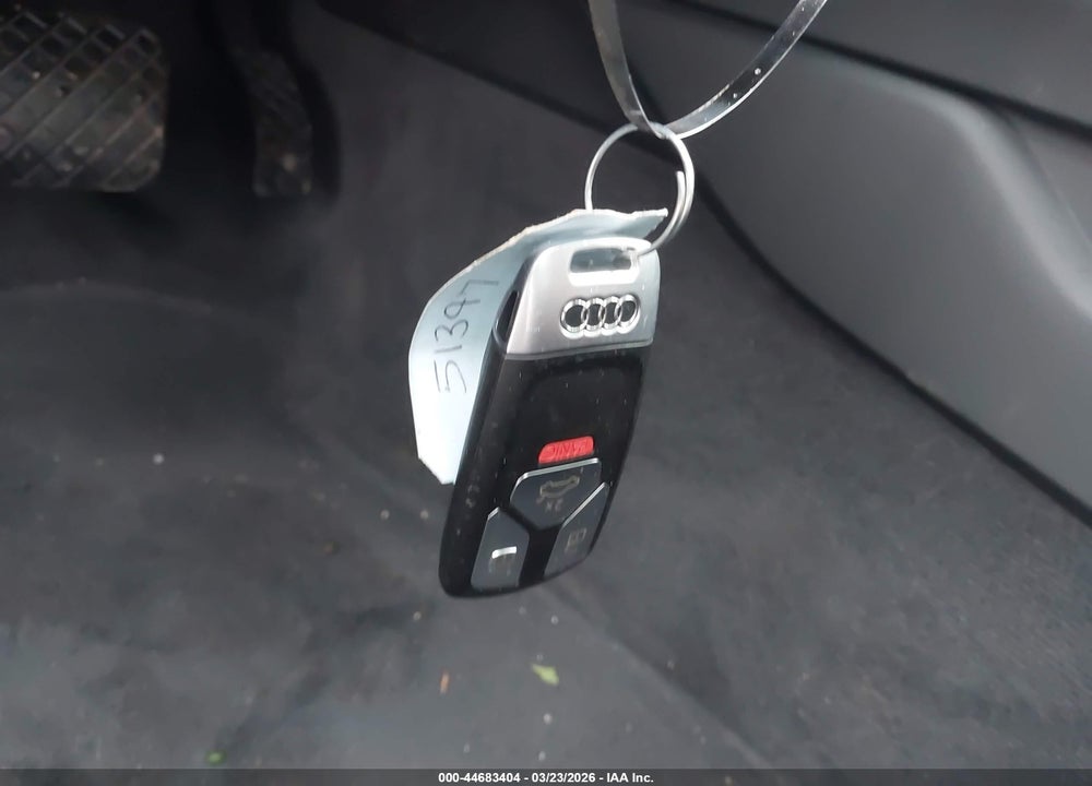 2019 AUDI A4 45 PREMIUM VIN: WAUDNAF4XKA066164
