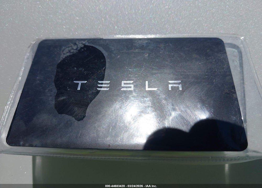2024 TESLA MODEL 3 LONG RANGE DUAL MOTOR ALL-WHEEL DRIVE/REAR-WHEEL DRIVE VIN: 5YJ3E1EA0RF729202