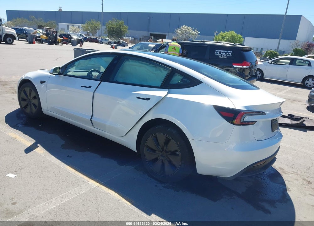 2024 TESLA MODEL 3 LONG RANGE DUAL MOTOR ALL-WHEEL DRIVE/REAR-WHEEL DRIVE VIN: 5YJ3E1EA0RF729202