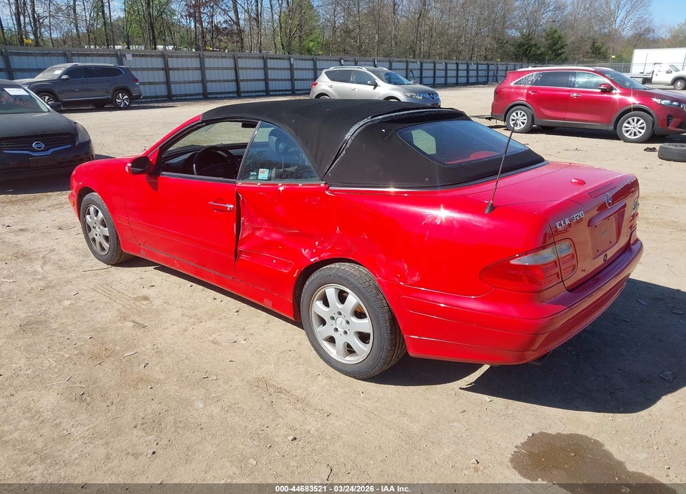 2000 MERCEDES-BENZ CLK 320 VIN: WDBLK65G3YT039819