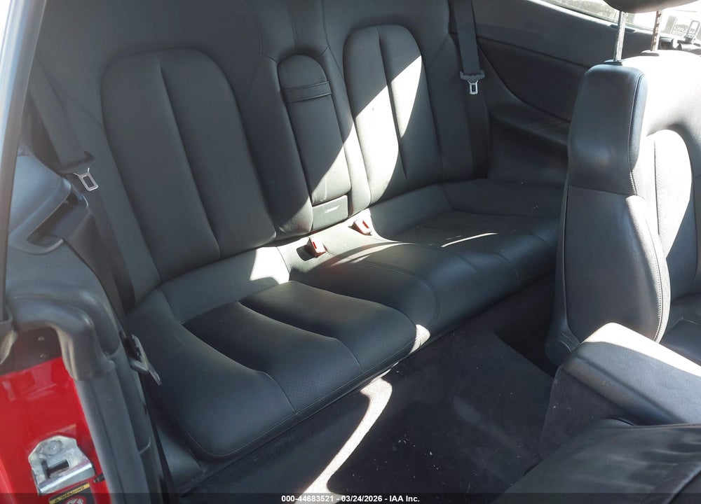 2000 MERCEDES-BENZ CLK 320 VIN: WDBLK65G3YT039819