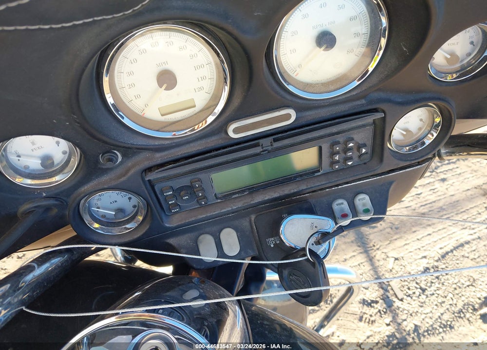 2008 HARLEY-DAVIDSON FLHX VIN: 1HD1KB4138Y709241