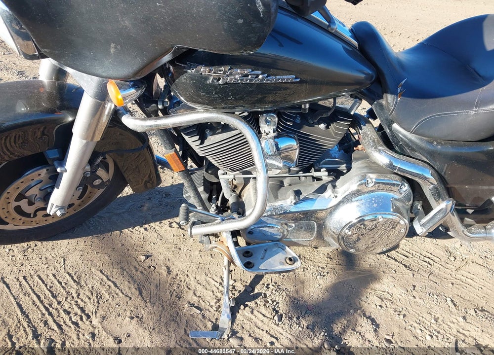 2008 HARLEY-DAVIDSON FLHX VIN: 1HD1KB4138Y709241