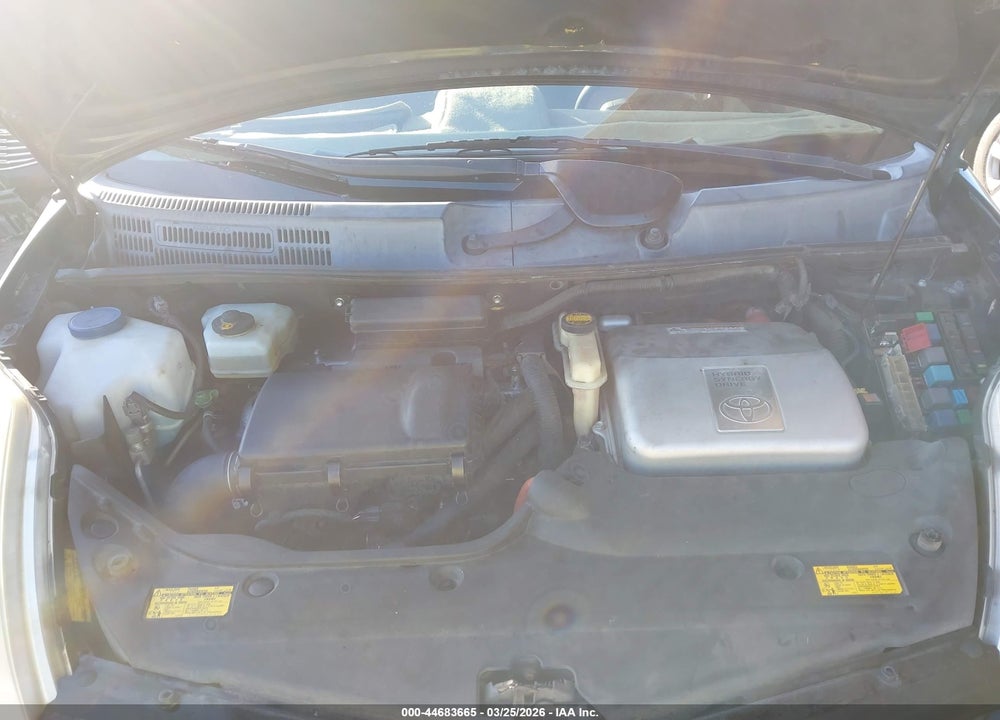 2005 TOYOTA PRIUS VIN: JTDKB20U653086597