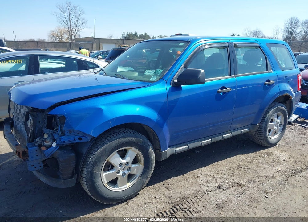 2011 FORD ESCAPE XLS VIN: 1FMCU0C71BKC43233
