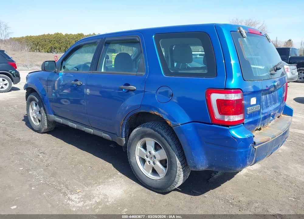 2011 FORD ESCAPE XLS VIN: 1FMCU0C71BKC43233