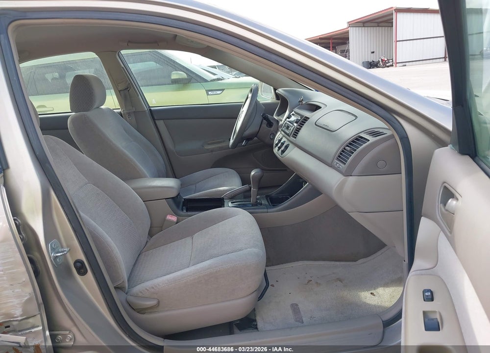 2004 TOYOTA CAMRY LE VIN: 4T1BE32K04U923695