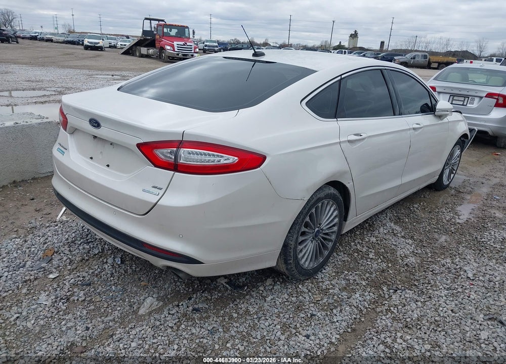 2013 FORD FUSION SE VIN: 3FA6P0HR3DR169157