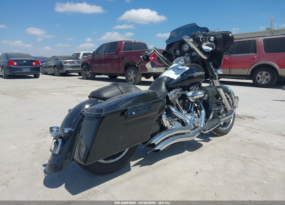 2012 HARLEY-DAVIDSON FLHX STREET GLIDE VIN: 1HD1KBM19CB643256