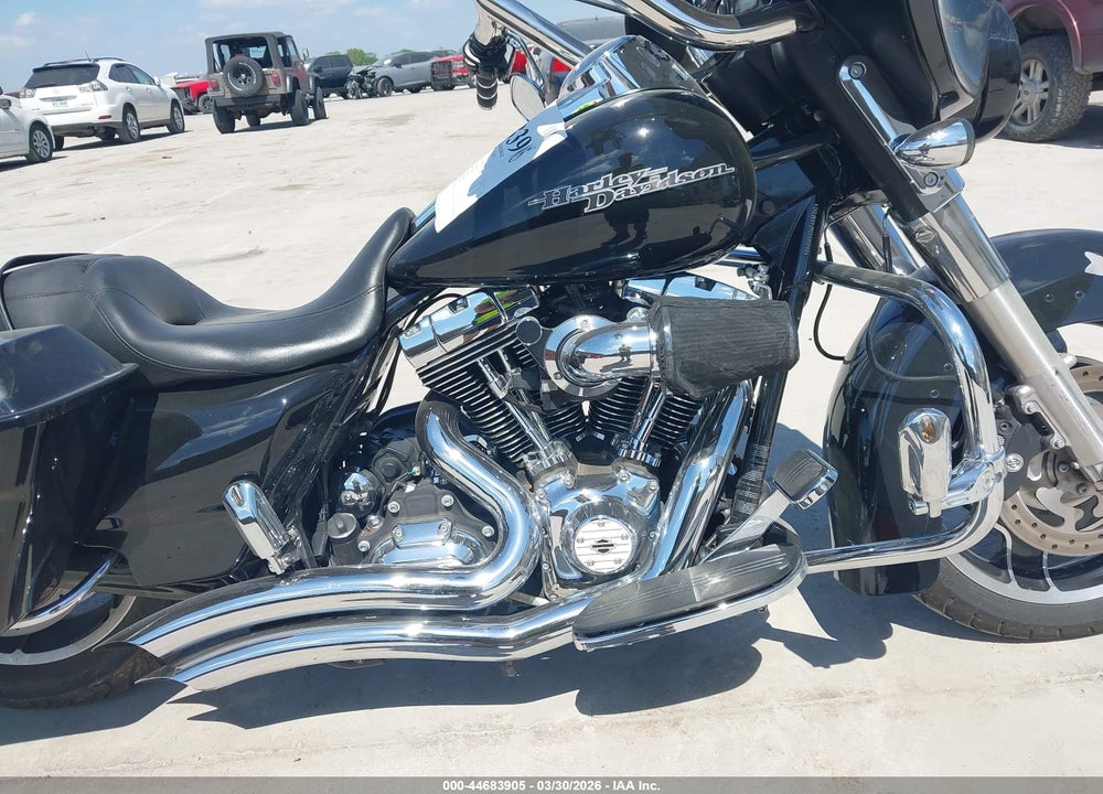 2012 HARLEY-DAVIDSON FLHX STREET GLIDE VIN: 1HD1KBM19CB643256