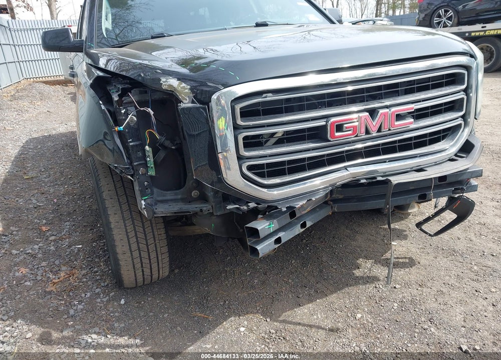 2015 GMC YUKON XL 1500 SLT VIN: 1GKS2HKC3FR626904