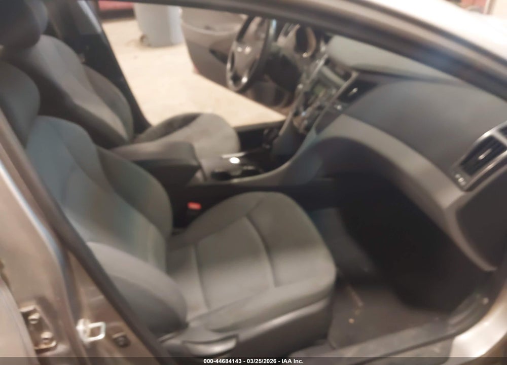 2011 HYUNDAI SONATA HYBRID VIN: KMHEC4A48BA006241