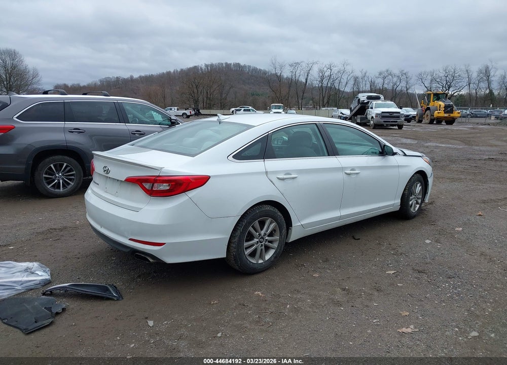 2017 HYUNDAI SONATA VIN: 5NPE24AF2HH563737