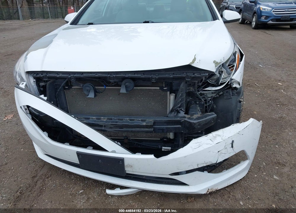 2017 HYUNDAI SONATA VIN: 5NPE24AF2HH563737