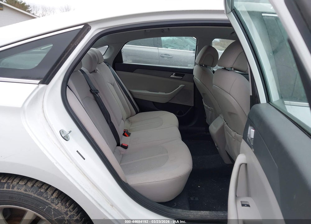 2017 HYUNDAI SONATA VIN: 5NPE24AF2HH563737