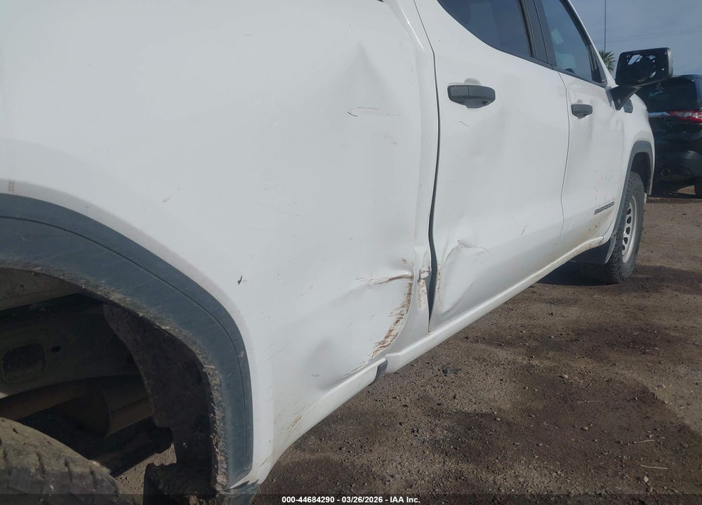 2022 GMC SIERRA 1500 4WD  STANDARD BOX PRO VIN: 3GTUUAED4NG565166