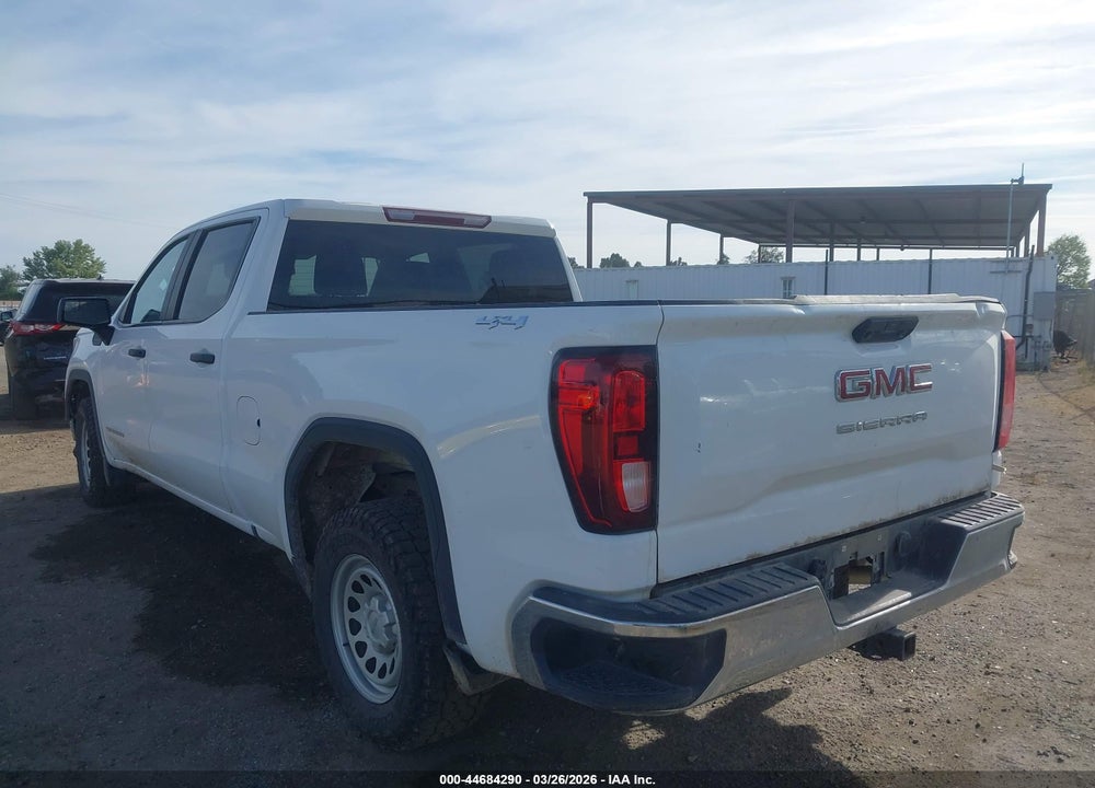 2022 GMC SIERRA 1500 4WD  STANDARD BOX PRO VIN: 3GTUUAED4NG565166