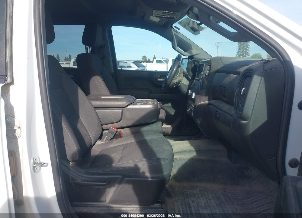 2022 GMC SIERRA 1500 4WD  STANDARD BOX PRO VIN: 3GTUUAED4NG565166