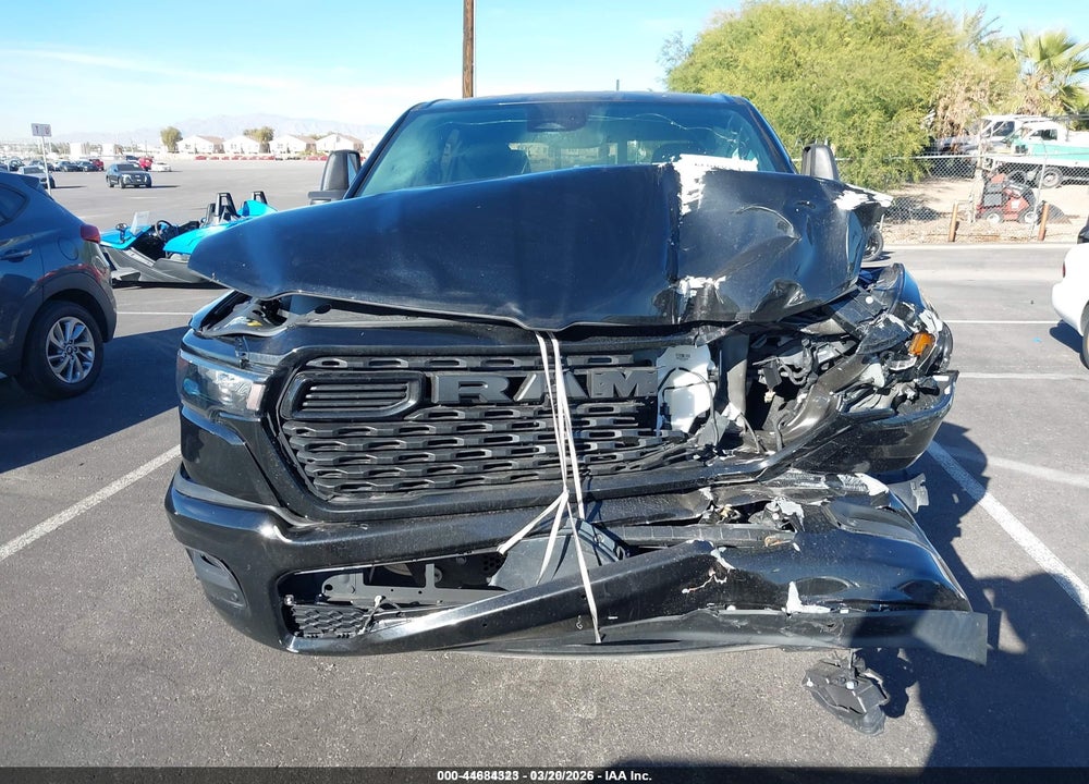 2025 RAM 1500 BIG HORN  4X4 5'7 BOX VIN: 1C6RRFFG3SN572827