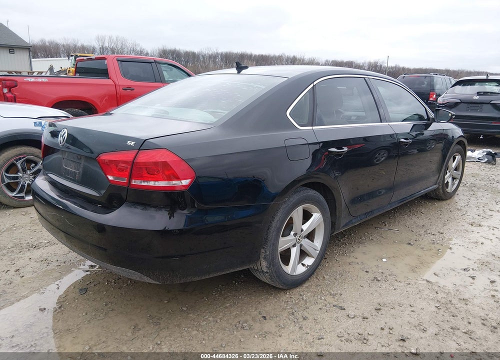 2012 VOLKSWAGEN PASSAT 2.5L SE VIN: 1VWBP7A32CC025553