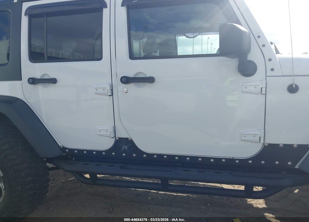 2011 JEEP WRANGLER UNLIMITED RUBICON VIN: 1J4BA6H10BL536027